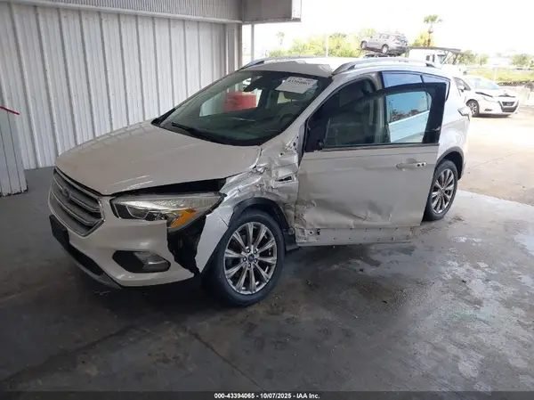 1FMCU0JD3HUF02746 2017 FORD ESCAPE - Image 2