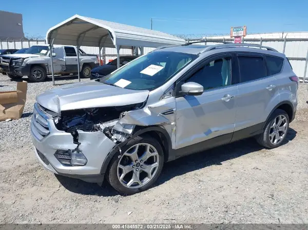 1FMCU0JD4HUA08816 2017 FORD ESCAPE - Image 2