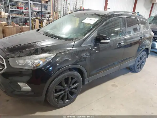 1FMCU0JD4HUA37751 2017 FORD ESCAPE - Image 2