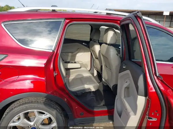 1FMCU0JD4HUA75951 2017 FORD ESCAPE - Image 8
