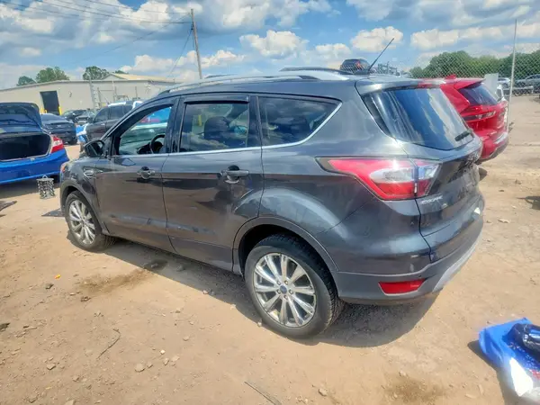 1FMCU0JD4HUB19219 2017 FORD ESCAPE - Image 2
