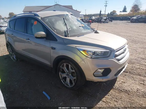 1FMCU0JD4HUB22671 2017 FORD ESCAPE - Image 1