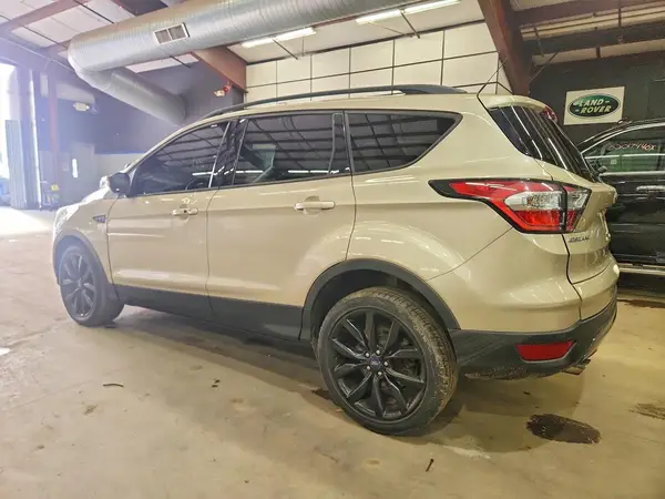 1FMCU0JD4HUC04836 2017 FORD ESCAPE - Image 2