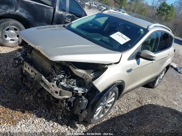 1FMCU0JD4HUD04614 2017 FORD ESCAPE - Image 2