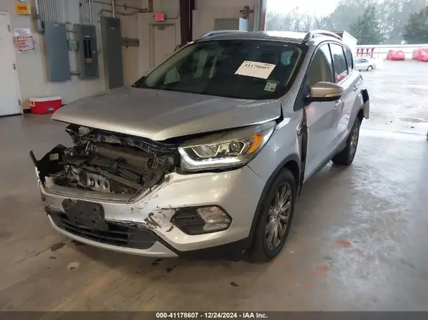 1FMCU0JD4HUD75912 2017 FORD ESCAPE - Image 2