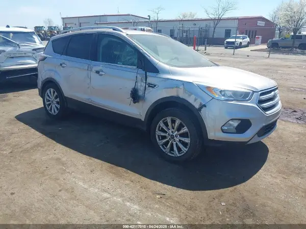 1FMCU0JD4HUD83086 2017 FORD ESCAPE - Image 1