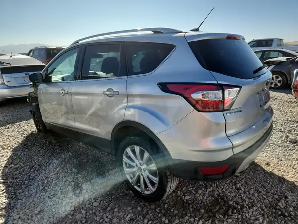 1FMCU0JD4HUE06057 2017 FORD ESCAPE - Image 2