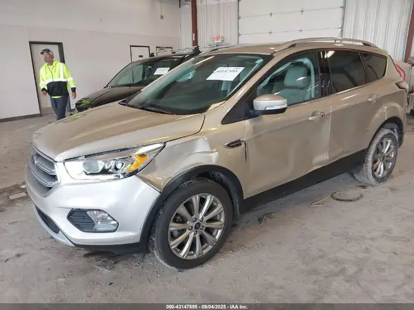 1FMCU0JD4HUE23120 2017 FORD ESCAPE - Image 2