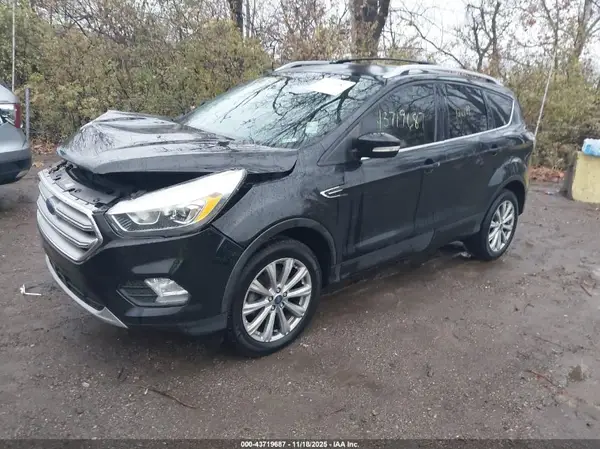 1FMCU0JD4HUE33758 2017 FORD ESCAPE - Image 2