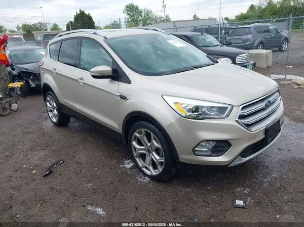 1FMCU0JD5HUB15132 2017 FORD ESCAPE - Image 1
