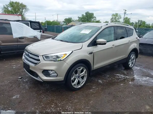1FMCU0JD5HUB15132 2017 FORD ESCAPE - Image 2