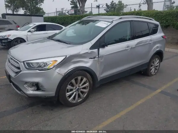 1FMCU0JD5HUB29838 2017 FORD ESCAPE - Image 2