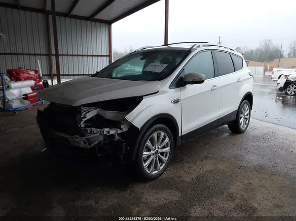 1FMCU0JD5HUC18941 2017 FORD ESCAPE - Image 2