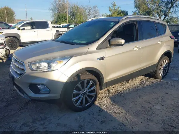 1FMCU0JD5HUC33262 2017 FORD ESCAPE - Image 2