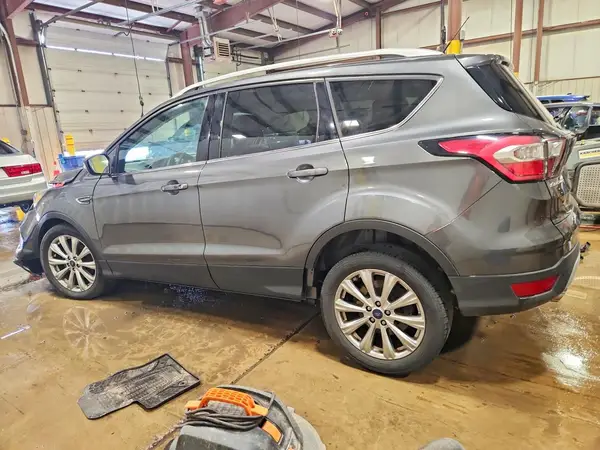 1FMCU0JD5HUC33469 2017 FORD ESCAPE - Image 2