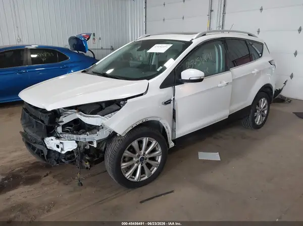 1FMCU0JD5HUC48084 2017 FORD ESCAPE - Image 2