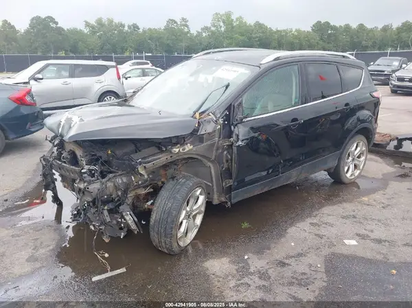 1FMCU0JD5HUC72224 2017 FORD ESCAPE - Image 2