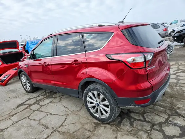 1FMCU0JD5HUD10924 2017 FORD ESCAPE - Image 2