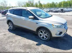 1FMCU0JD5HUD17162 2017 FORD ESCAPE