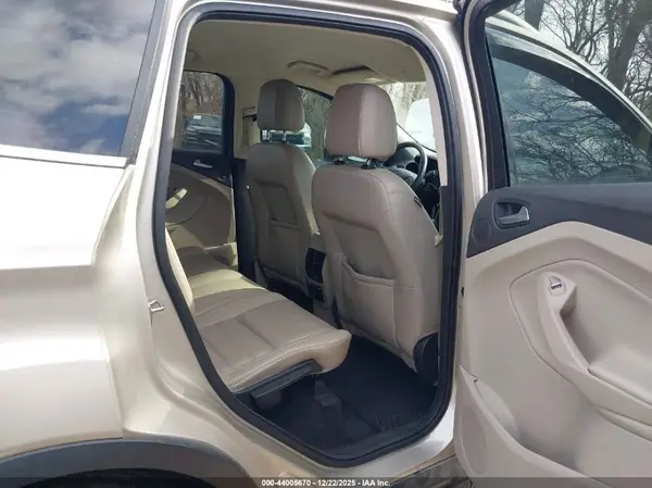 1FMCU0JD7HUB80144 2017 FORD ESCAPE - Image 8