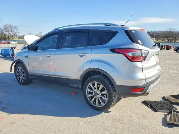 1FMCU0JD8HUC18447 2017 FORD ESCAPE - Image 2