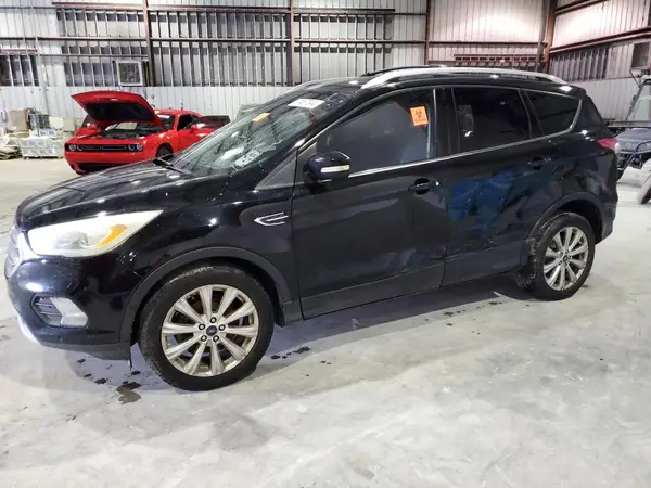 1FMCU0JD8HUC68085 2017 FORD ESCAPE - Image 1