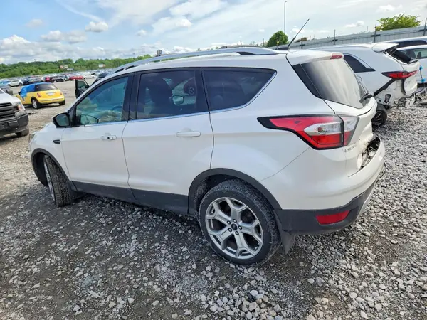 1FMCU0JD8HUD16636 2017 FORD ESCAPE - Image 2