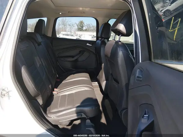 1FMCU0JD8HUD27605 2017 FORD ESCAPE - Image 8