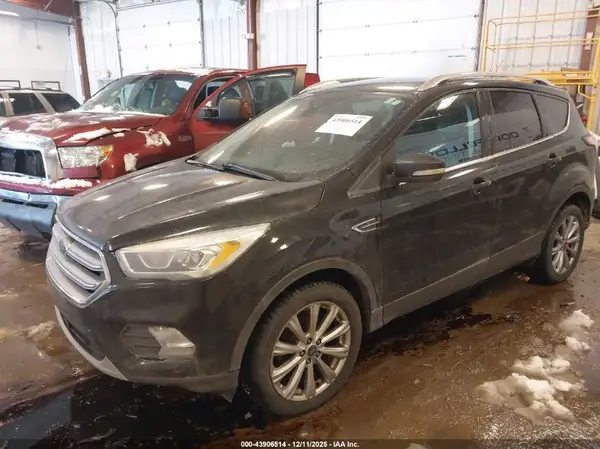 1FMCU0JD8HUE46142 2017 FORD ESCAPE - Image 2