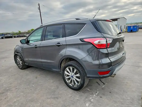 1FMCU0JD8HUE53947 2017 FORD ESCAPE - Image 2
