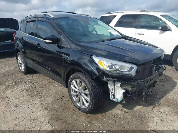 1FMCU0JD8HUE84471 2017 FORD ESCAPE - Image 1