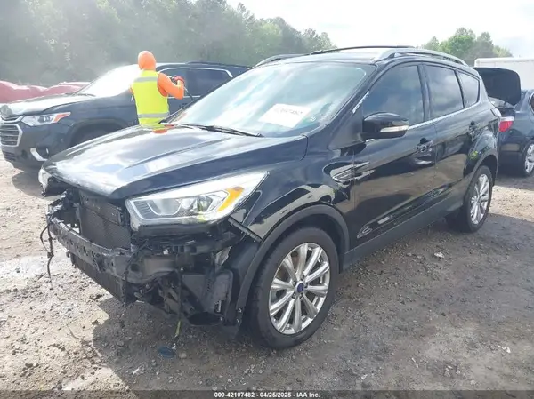 1FMCU0JD8HUE84471 2017 FORD ESCAPE - Image 2
