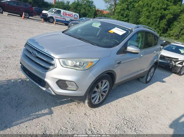 1FMCU0JD9HUA33131 2017 FORD ESCAPE - Image 2