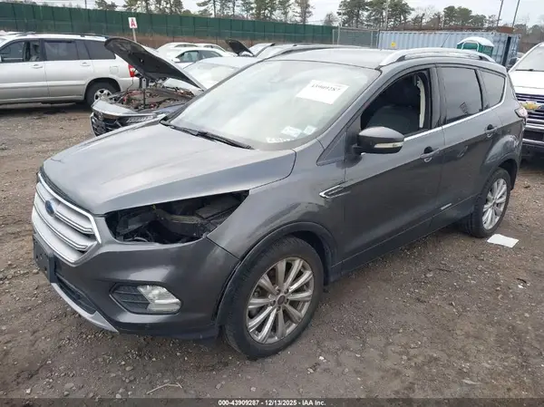 1FMCU0JD9HUA99453 2017 FORD ESCAPE - Image 2