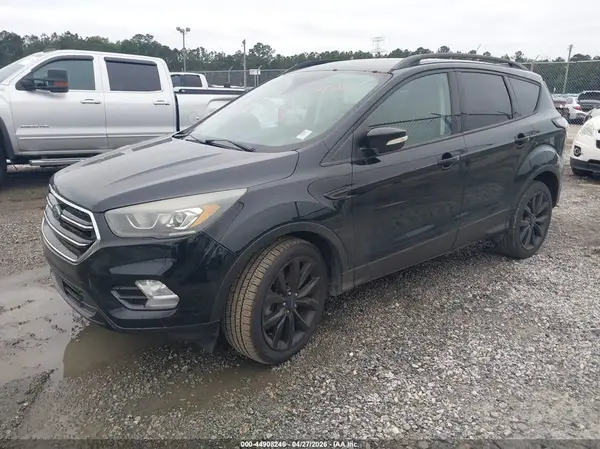 1FMCU0JDXHUA88042 2017 FORD ESCAPE - Image 2