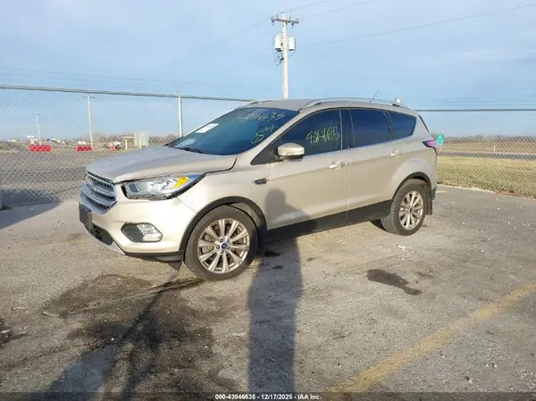 1FMCU0JDXHUE72581 2017 FORD ESCAPE - Image 2