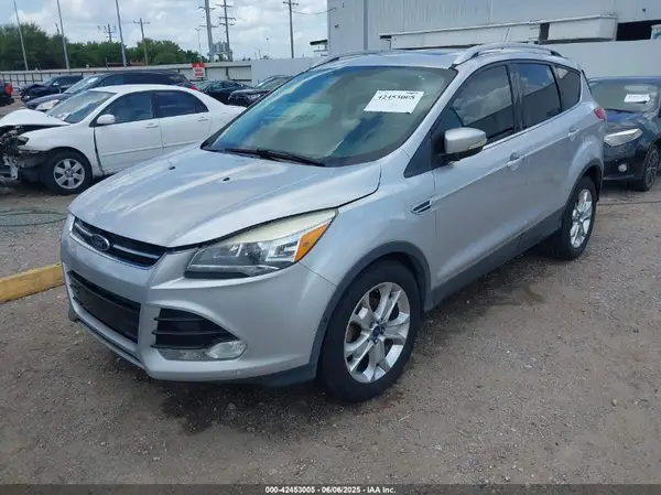 1FMCU0JX0GUB96887 2016 FORD ESCAPE - Image 2