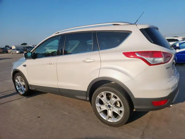 1FMCU0JX1GUB92217 2016 FORD ESCAPE - Image 2