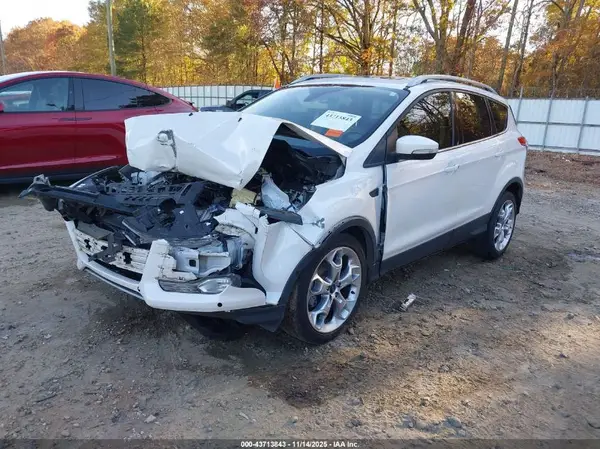 1FMCU0JX1GUC05046 2016 FORD ESCAPE - Image 2