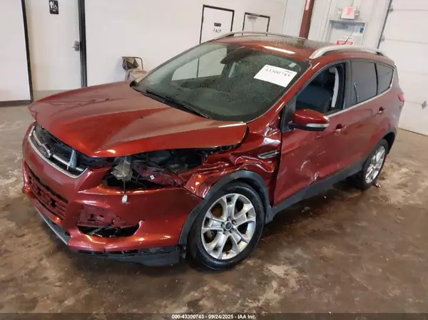 1FMCU0JX1GUC40895 2016 FORD ESCAPE - Image 2