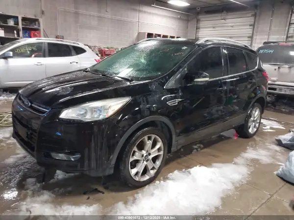1FMCU0JX3GUC65023 2016 FORD ESCAPE - Image 2