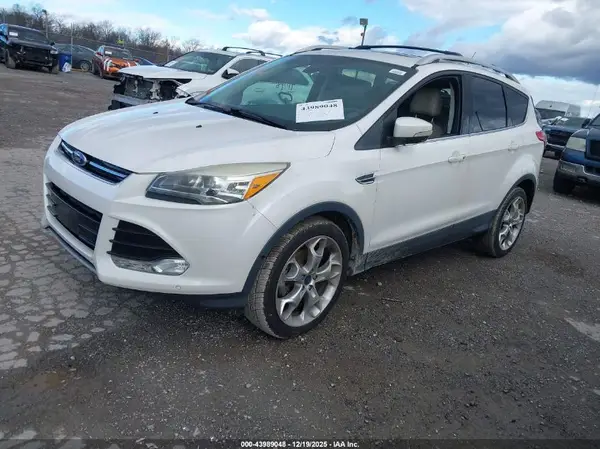 1FMCU0JX4GUA73271 2016 FORD ESCAPE - Image 2