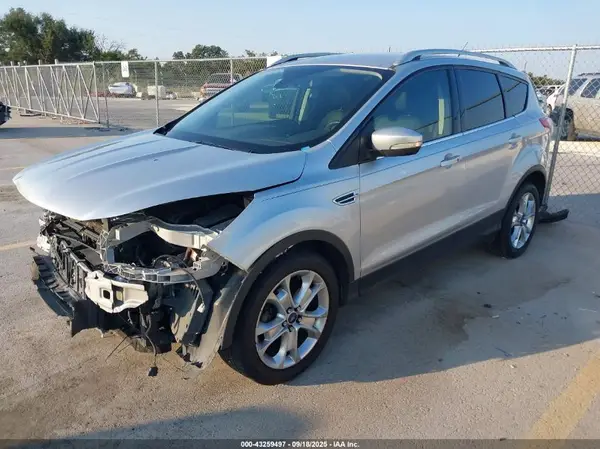 1FMCU0JX4GUB36918 2016 FORD ESCAPE - Image 2