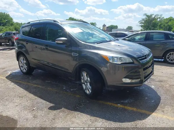 1FMCU0JX5GUB14992 2016 FORD ESCAPE - Image 1