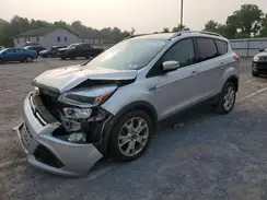 1FMCU0JX5GUC72412 2016 FORD ESCAPE