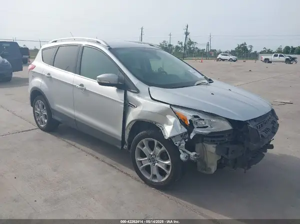 1FMCU0JX6GUA38750 2016 FORD ESCAPE - Image 1