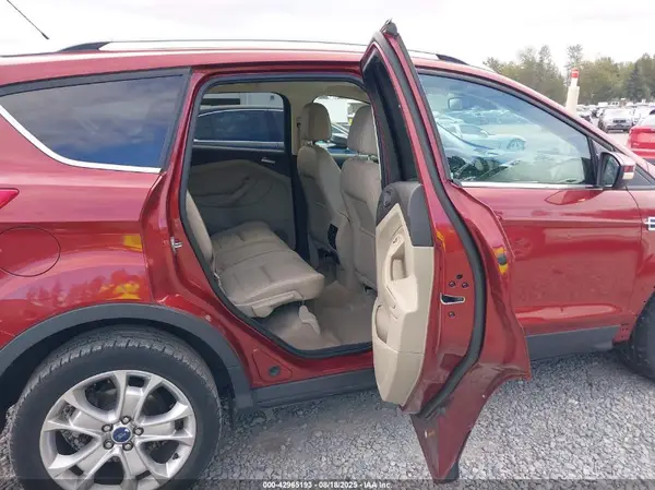 1FMCU0JX6GUC49835 2016 FORD ESCAPE - Image 8
