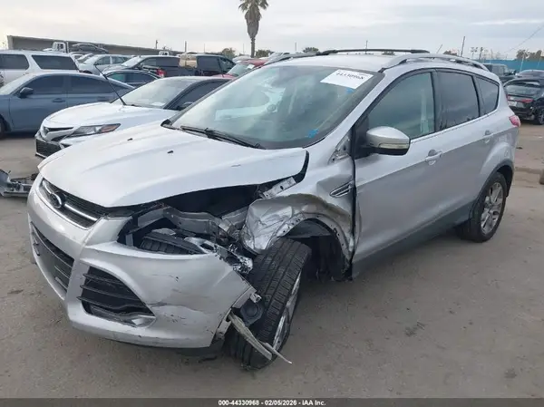 1FMCU0JX8GUC43695 2016 FORD ESCAPE - Image 2