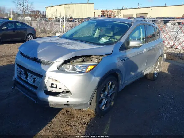 1FMCU0JX9GUC65902 2016 FORD ESCAPE - Image 2