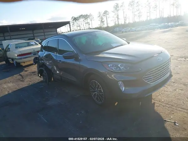 1FMCU0LZ3NUB95860 2022 FORD ESCAPE - Image 1